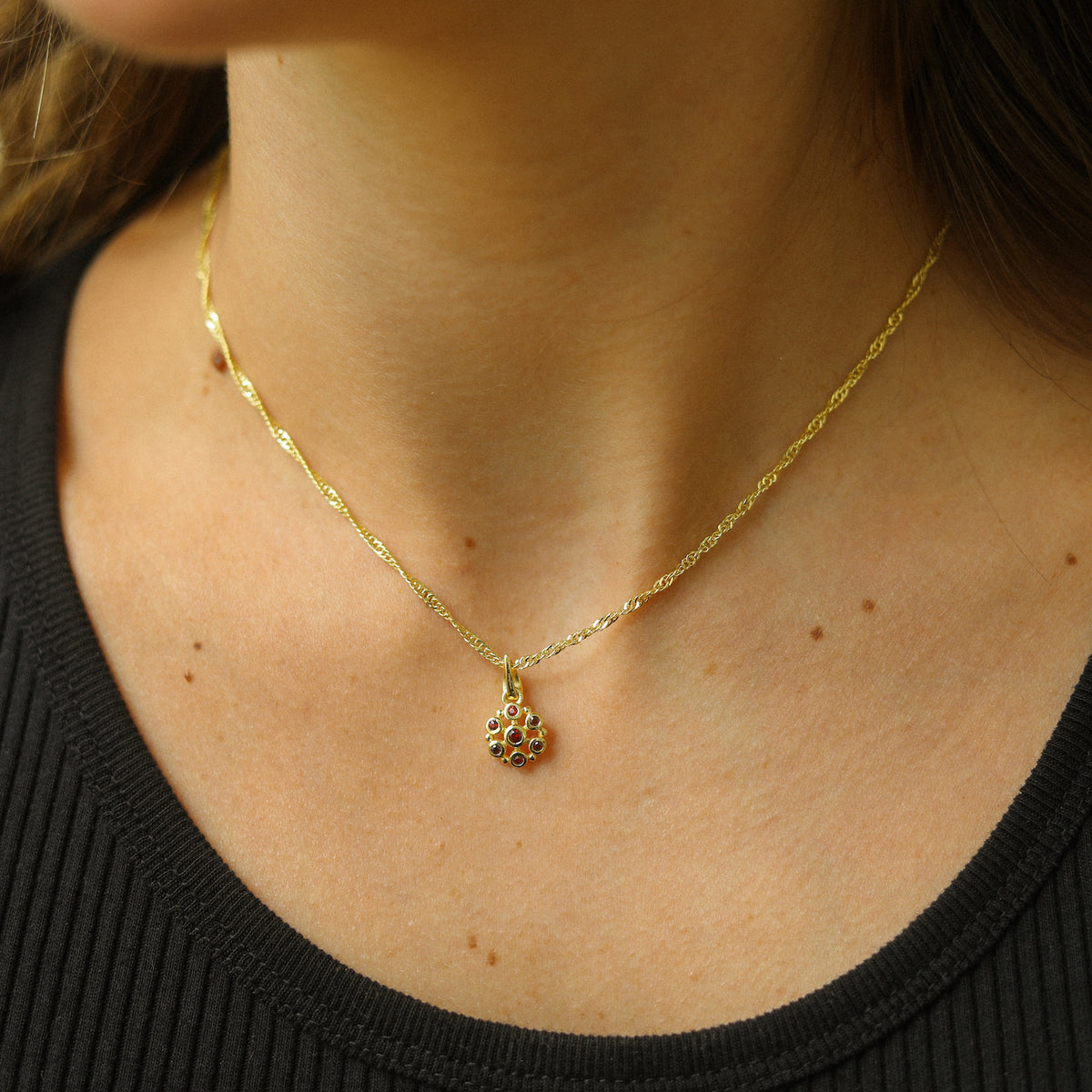 Bloom Granaat Ketting | Gold Plated